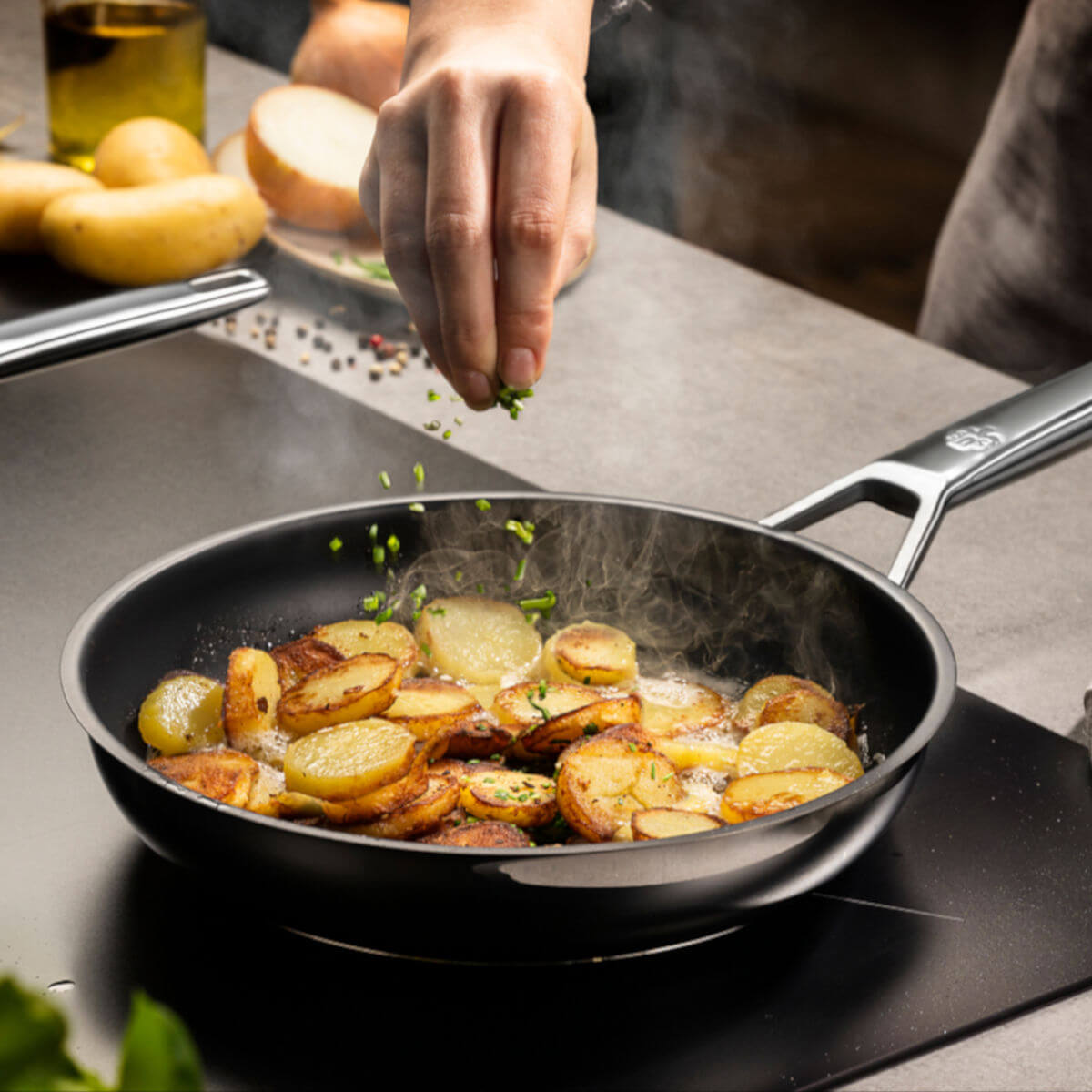 PREMIUM - CASSEROLE 16 CM FONTE D'ALUMINIUM MANCHE AMOVIBLE BOITE COULEUR PREMIUM - CASSEROLE 16 CM FONTE D'ALUMINIUM MANCHE AMOVIBLE BOITE COULEUR