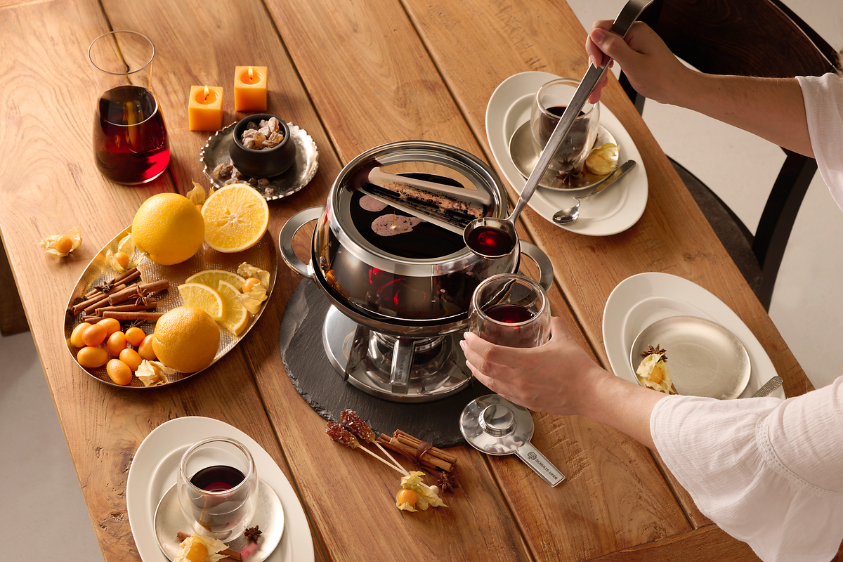 Rumba_Feuerzangenbowle_Tisch_Kelle